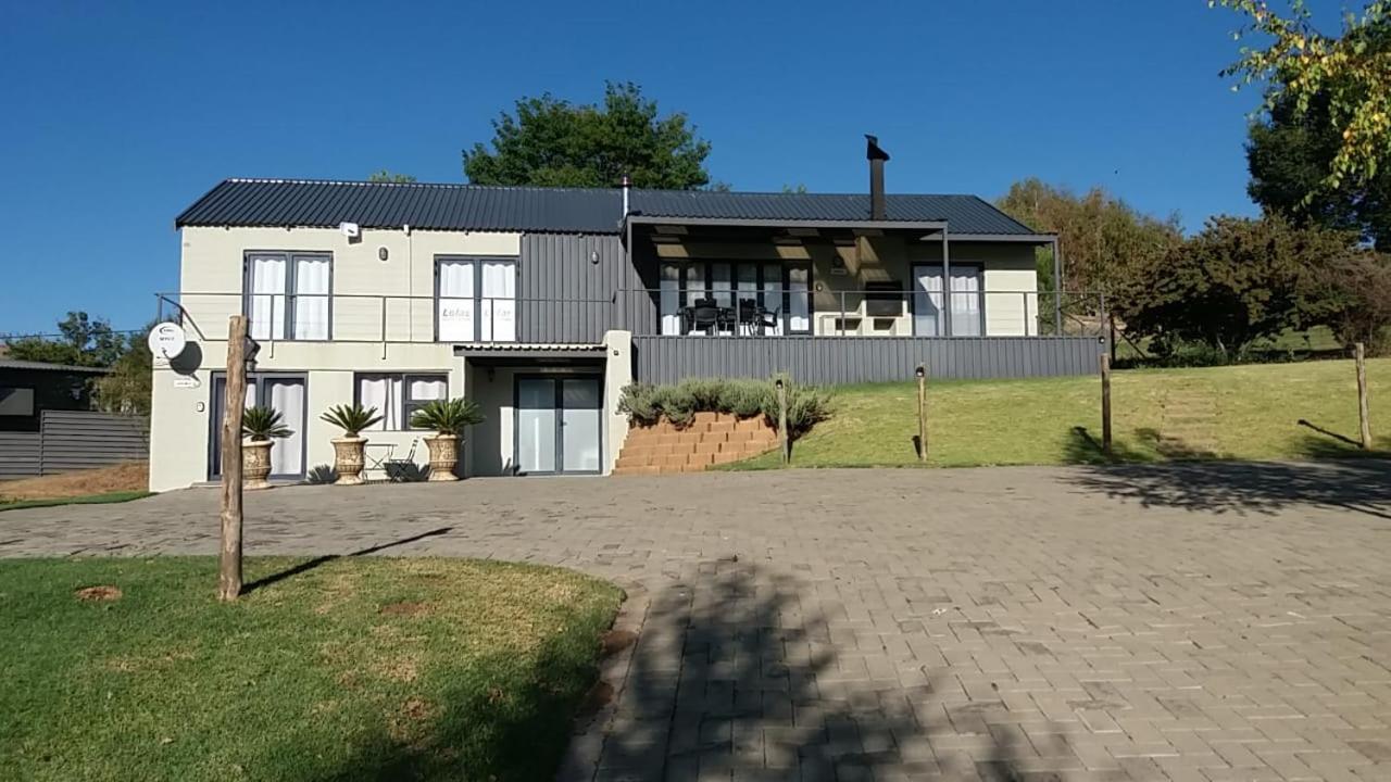 Lola'S Self Catering Accommodation Clarens Exterior photo